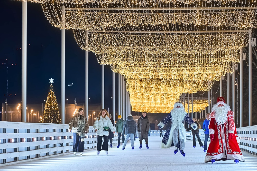 Каток на Царской набережной в «Коломенском»