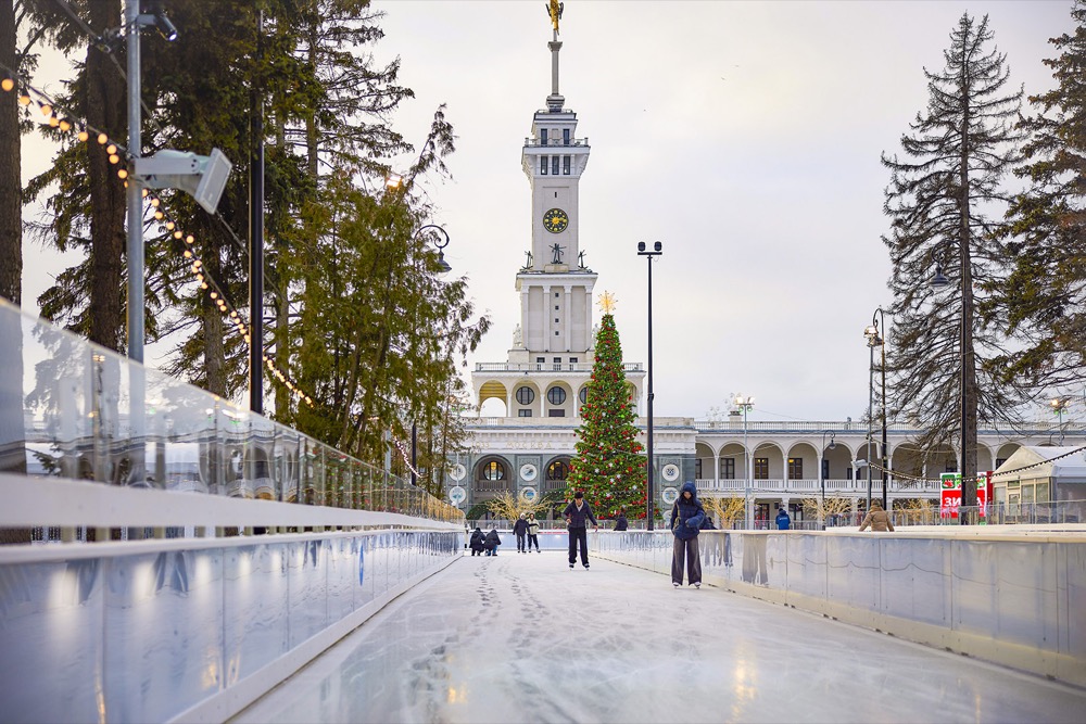 Каток в парке Северного речного вокзала
