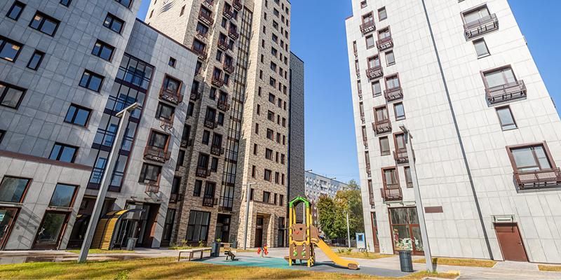 Около 15,8 тысячи москвичей оформили договоры на квартиры по программе реновации в ЮАО