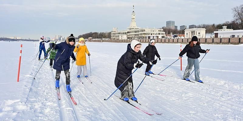Лыжную трассу в акватории канала имени Москвы открыли у Северного речного вокзала