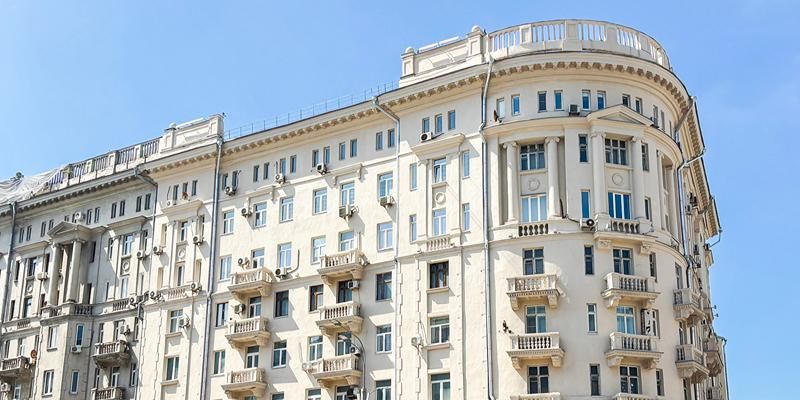 Дорический, ионический и коринфский ордеры: как идет обновление домов с классическими капителями