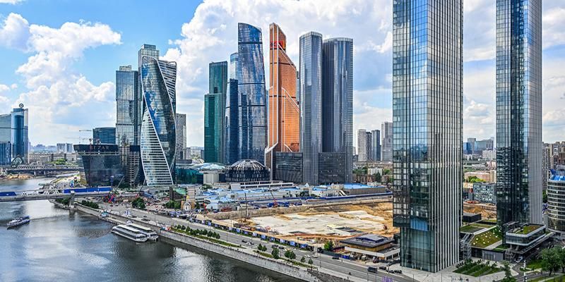 Строительство национального центра «Россия» продолжается на Краснопресненской набережной