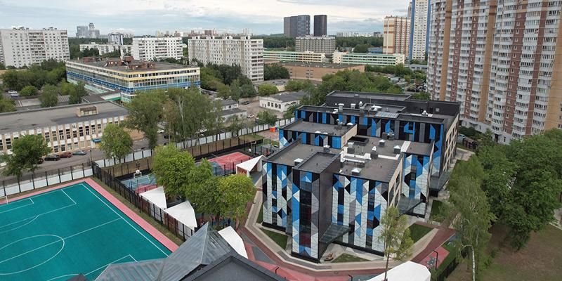 Более 30 зданий для школ построили за счет города с 2020 года