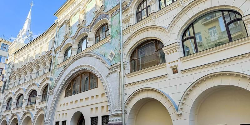 Три жилых дома, ставших «актерами» телесериалов, отремонтировали в столице