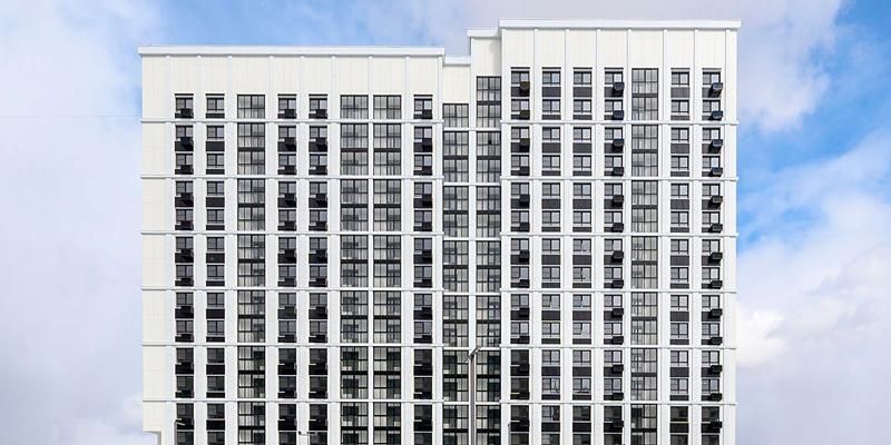 Программа реновации: около 250 москвичей оформили документы на новые квартиры в доме на Волочаевской улице