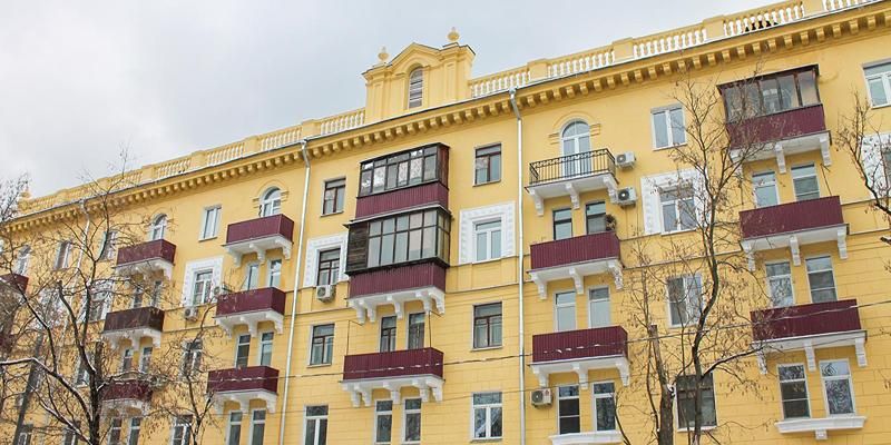 За 10 лет в столице обновили 18 домов с фасадами, украшенными вазонами
