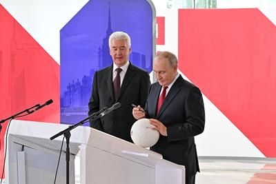 Фотография 1: Владимир Новиков. Пресс-служба Мэра и Правительства Москвы