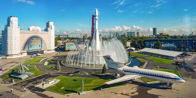 Собянин: Завершена реконструкция фонтана под макетом ракеты-носителя «Восток»
